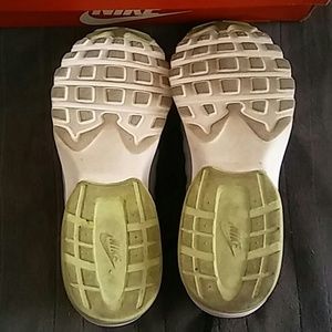 Womens Nike shoes
